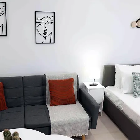 Phaedrus Living Harbour Bliss Studio *