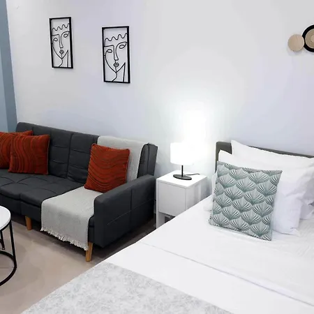 Phaedrus Living Harbour Bliss Studio *